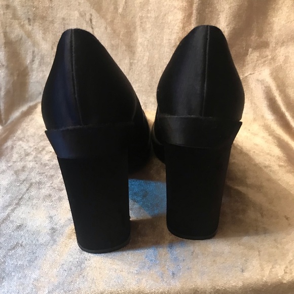 Satin Gucci Heels - Picture 3 of 7